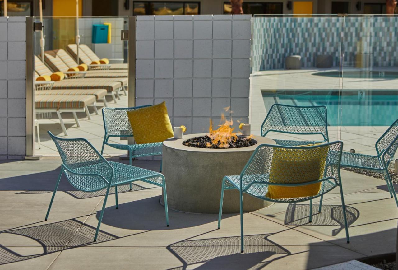 Twin Palms Resort - A Gay Men'S Resort Palm Springs Esterno foto